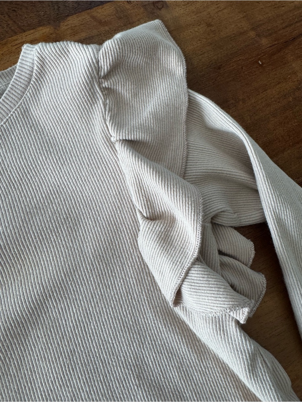Zara Girls Size 7 pink/beige Solid Ribbed Knit Long Sleeve Crew Neck Ruffle Tee - Picture 2 of 2